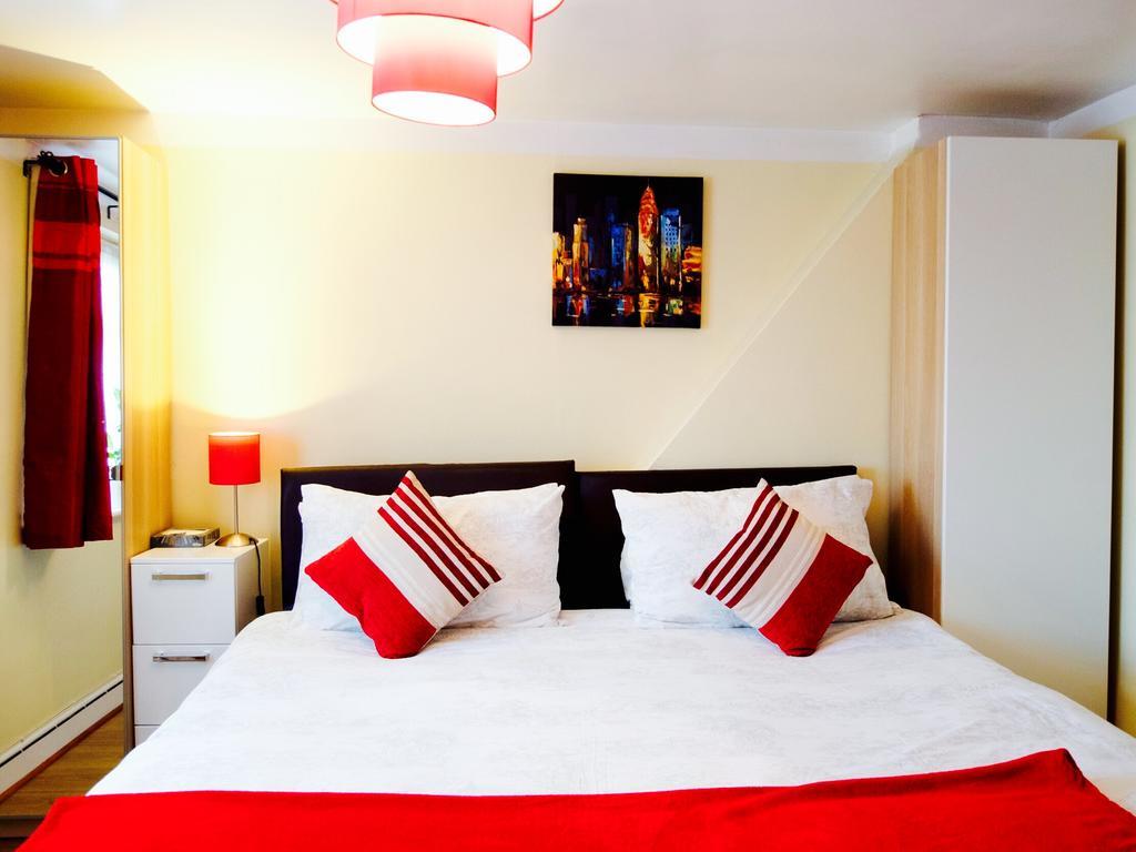 Gable Lodge Londra Exterior foto