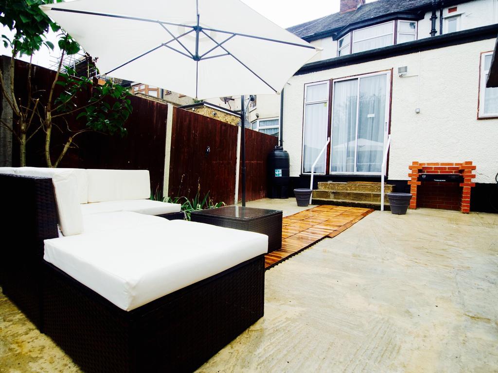 Gable Lodge Londra Exterior foto
