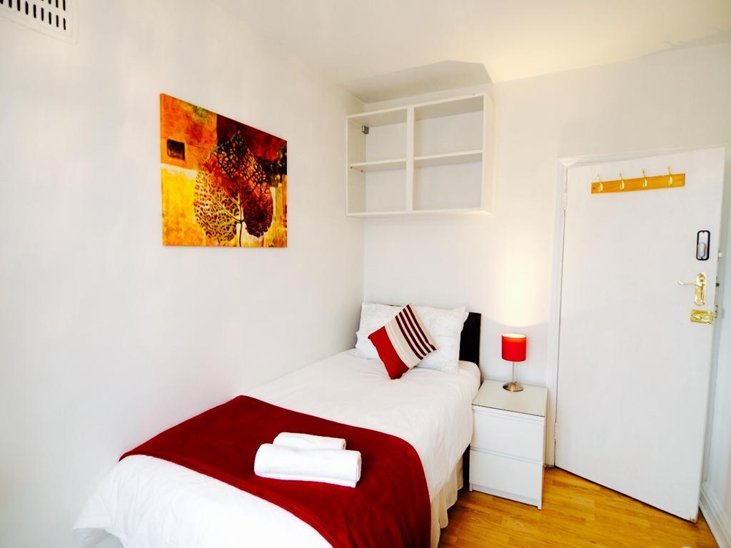 Gable Lodge Londra Exterior foto